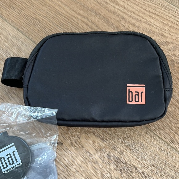 New The Bar Method Bag & other! - Picture 2 of 4